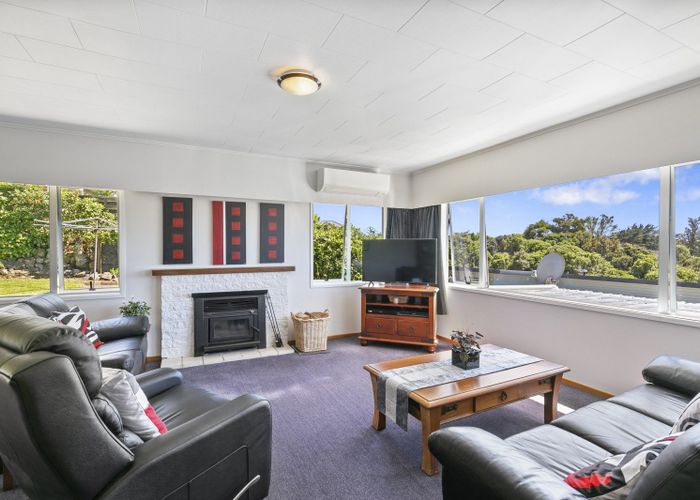  at 17 Padnell Crescent, Paparangi, Wellington
