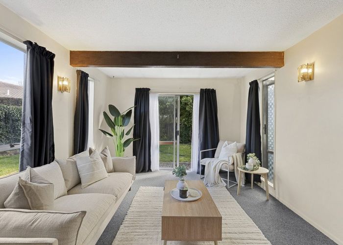  at 2/14A Kruse Place, Redwood, Christchurch City, Canterbury