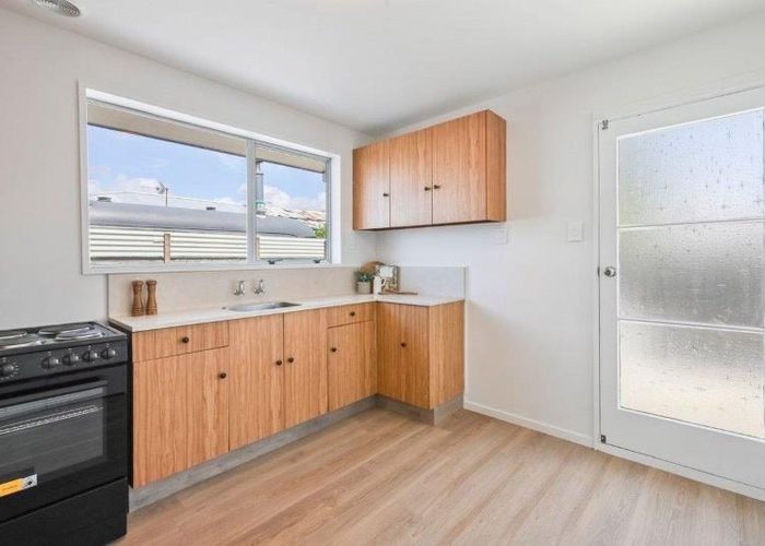  at 2/150 Bowhill Road, New Brighton, Christchurch