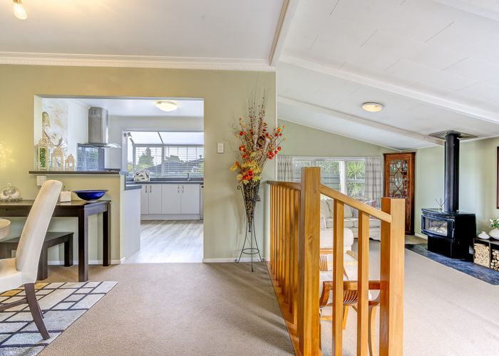  at 9 McDowall Place, Queenwood, Hamilton