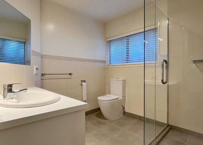  at 17A Karetu Road, Greenlane, Auckland