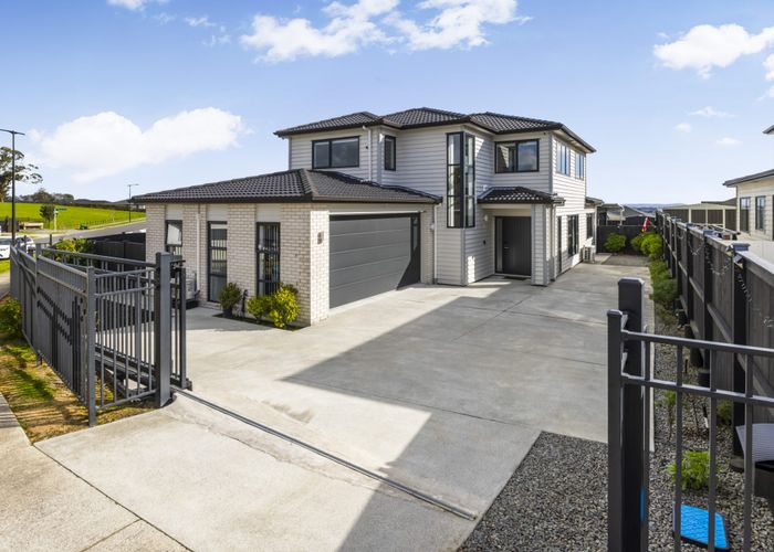  at 76 Twin Parks Rise, Papakura, Papakura