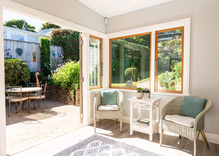  at 13 West Road, Northland, Wellington