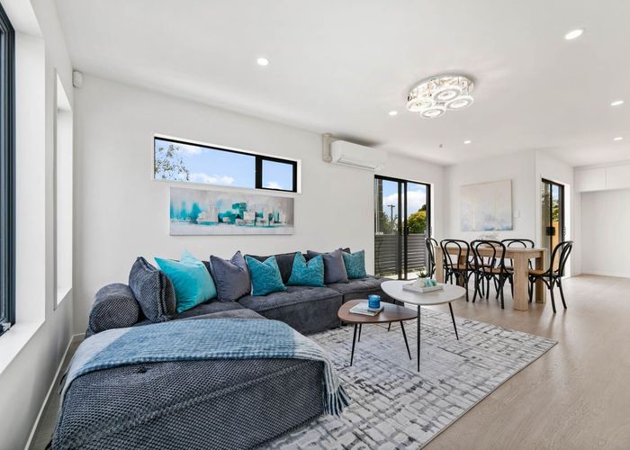  at 90A,B & C Seymour Road, Sunnyvale, Waitakere City, Auckland
