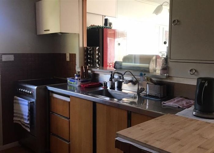  at 21 Montana Avenue, Murrays Bay, North Shore City, Auckland