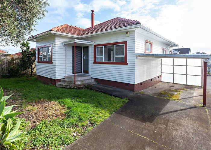  at 25 Stamford Park Road, Mount Roskill, Auckland City, Auckland