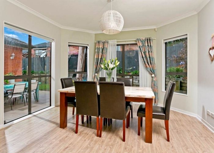  at 20 Thomas Hamer Place, Greenhithe, North Shore City, Auckland