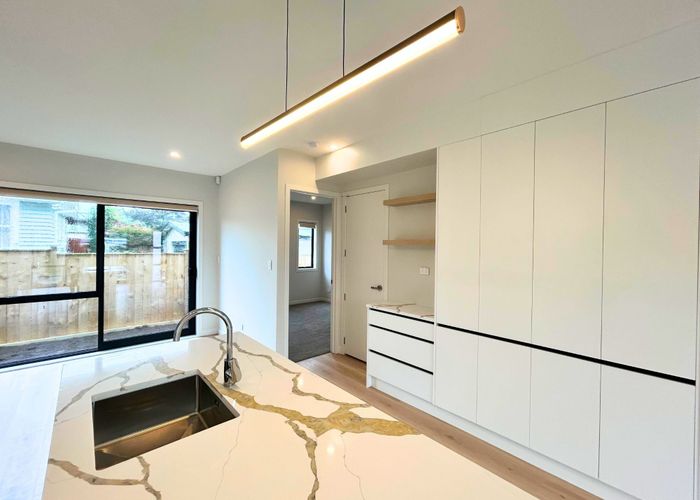  at 2C Derrett Pl, Mangere Bridge, Manukau City, Auckland