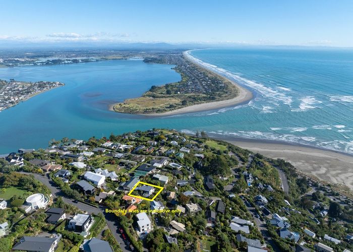  at 10A Panorama Road, Sumner, Christchurch City, Canterbury