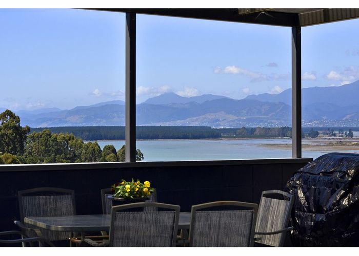  at 70 Galeo Road, Redwood Valley