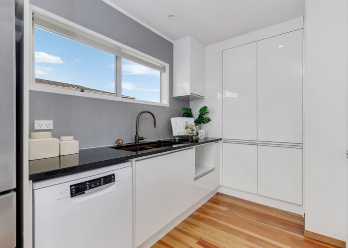  at 13 Seabar Place, Glen Eden, Waitakere City, Auckland