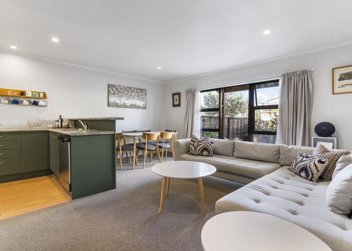  at 5/15 Harbour View Road, Te Atatu Peninsula, Waitakere City, Auckland