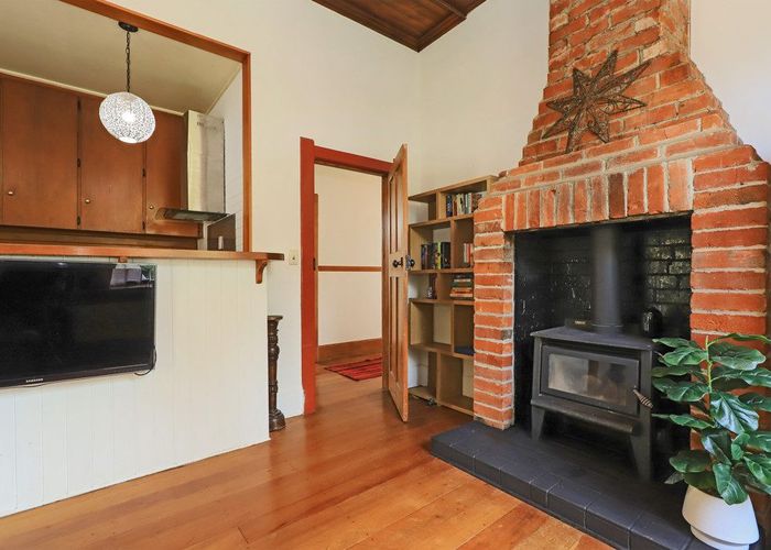  at 215 Grove Road, Mayfair, Hastings