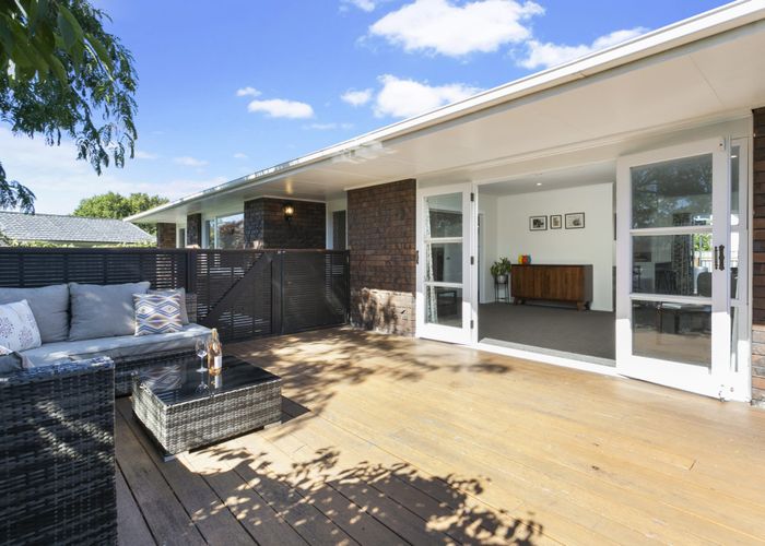  at 39 Meadway, Sunnyhills, Auckland