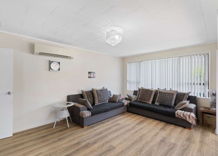 For sale 13 Waari Avenue, Sunnyvale, Waitakere City, Auckland homes