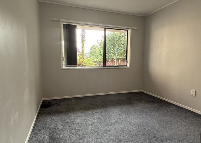  at 14B Ti Nana Crescent, Henderson, Waitakere City, Auckland