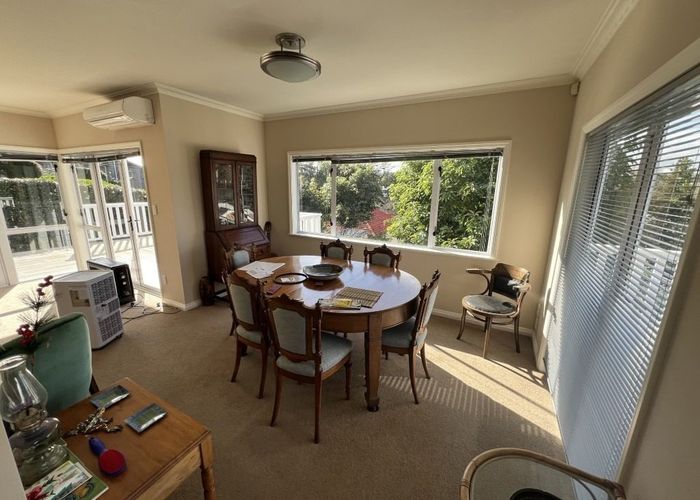  at 2 Dunsford Mews, Hamilton Central, Hamilton