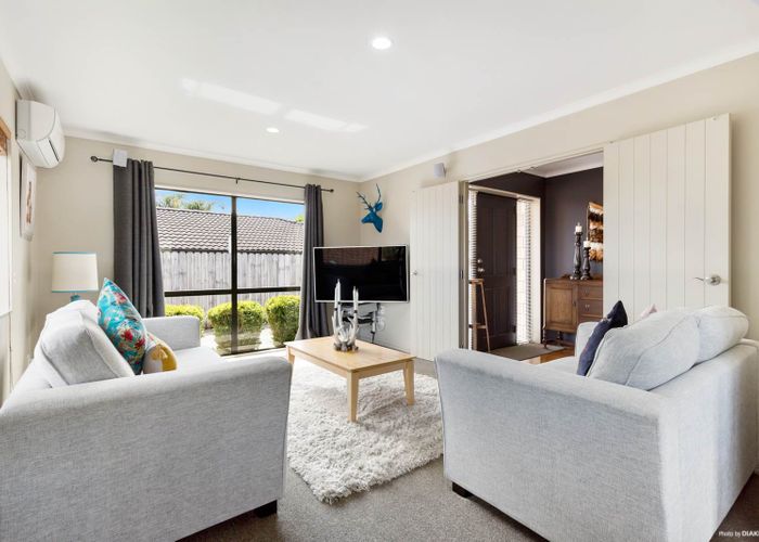  at 10 Phoenicia Court, The Gardens, Auckland