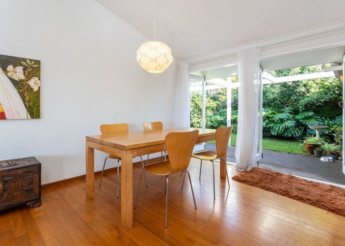  at 1/28 Martin Crescent, Northcote, Auckland
