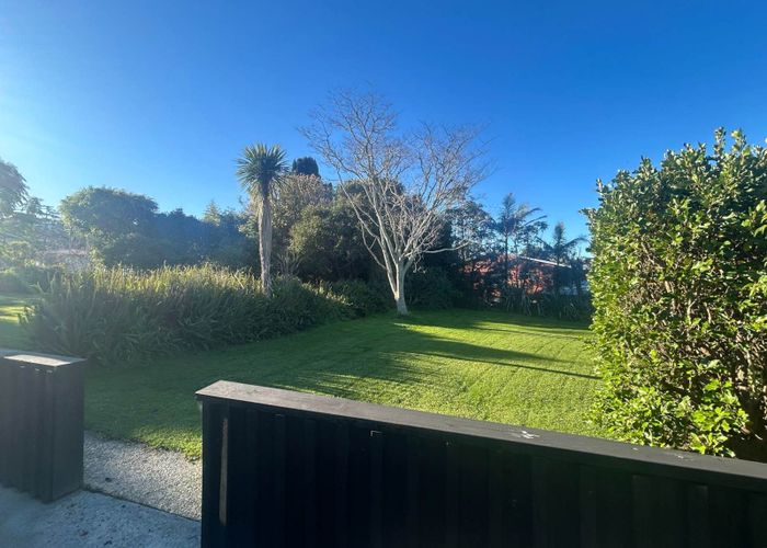  at 3/19 Montana Avenue, Murrays Bay, North Shore City, Auckland