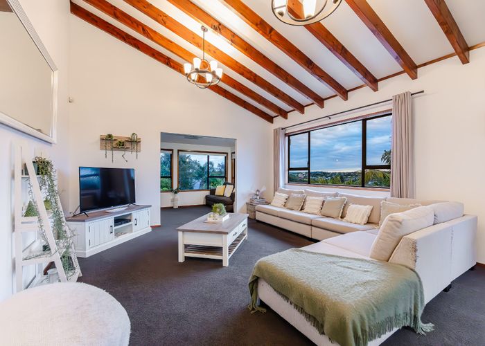  at 33 Stredwick Drive, Torbay, Auckland