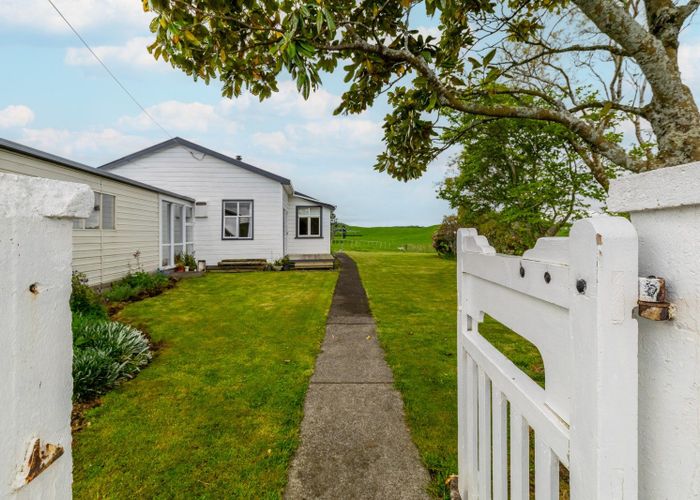  at 847 East Road, Toko, Stratford