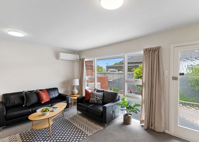  at 2/472 Greers Road, Bishopdale, Christchurch