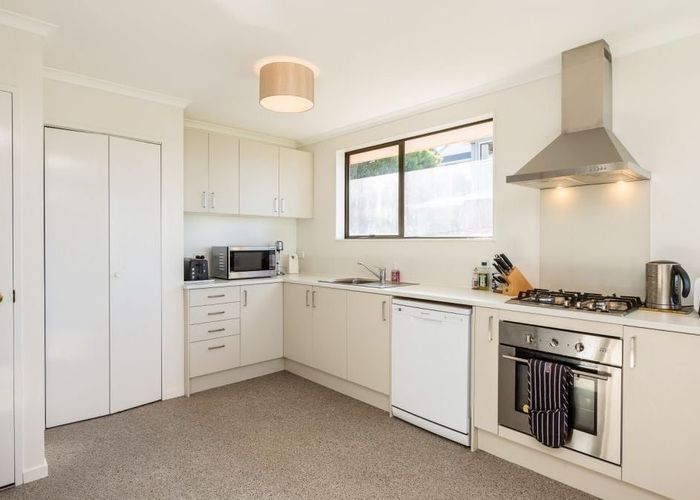  at 22 Preston Crescent, Belleknowes, Dunedin, Otago