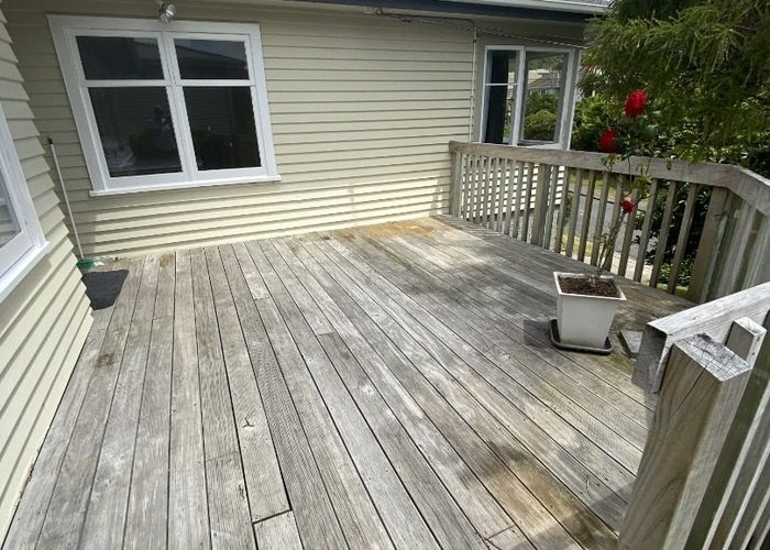  at 11 Huia Street, Tawa, Wellington, Wellington