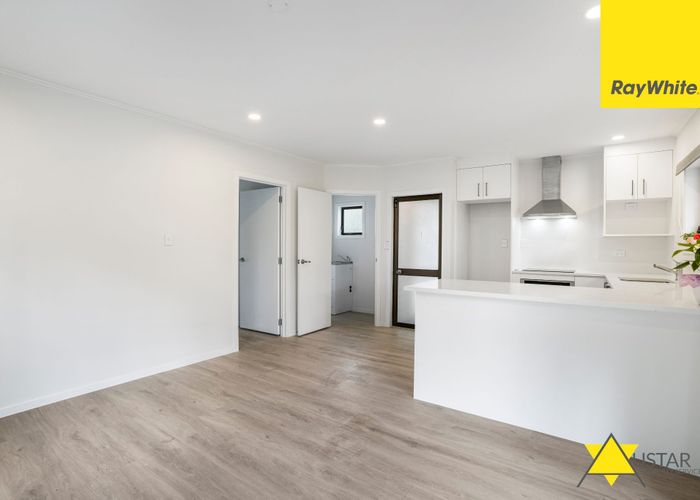  at 2/4 Arran Street, Avondale, Auckland