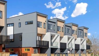  at 2/1F Rosyth Avenue, Bayswater, Auckland