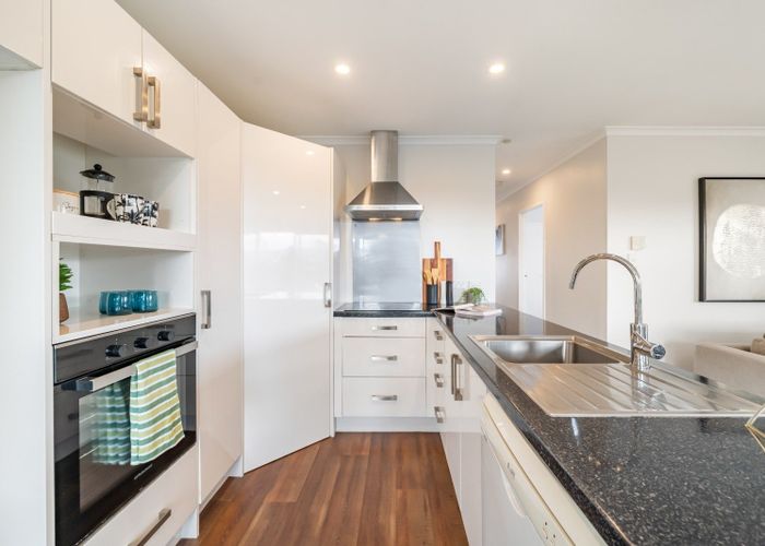  at 10a Gaff Place, Whitby, Porirua, Wellington