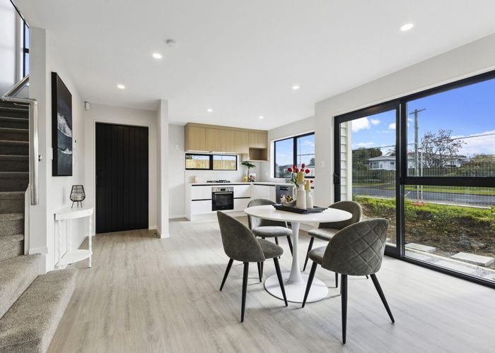  at 2/49 Puriri Road, Manurewa, Manukau City, Auckland