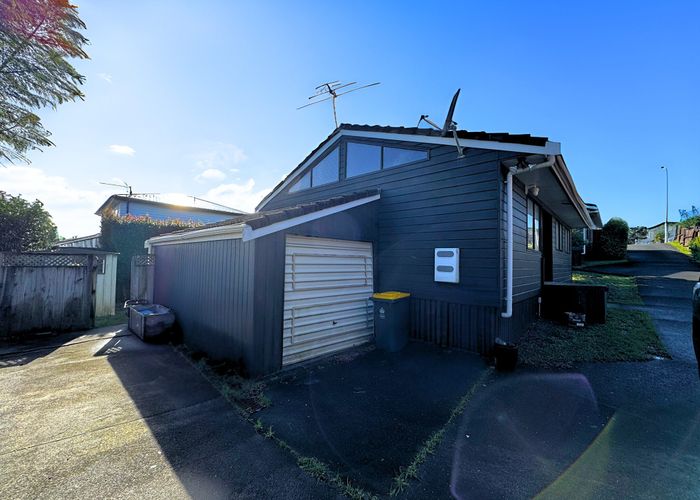  at 2/153 Whitford Road, Somerville, Manukau City, Auckland