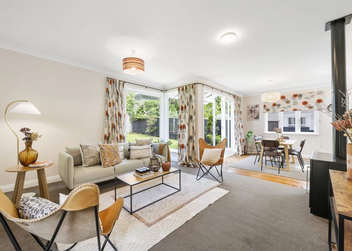  at 1 Dee Street, Island Bay, Wellington