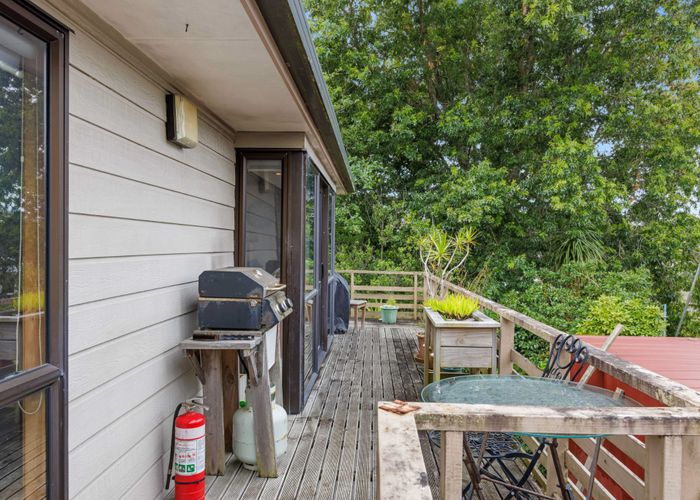  at 2/35 Bay Street, Red Beach, Rodney, Auckland