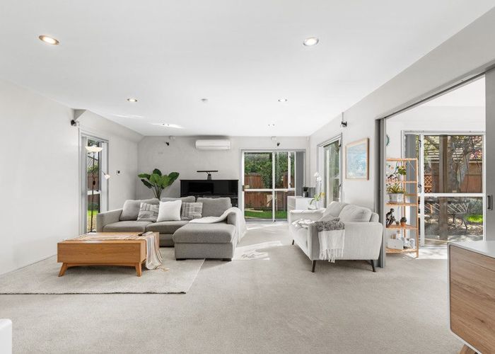  at 31 Brockhall Lane, Avonhead, Christchurch