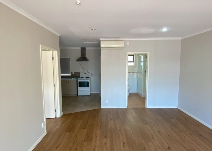  at 5 Monet Grove, West Harbour, Auckland