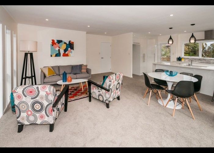  at 2/10 Firth Road , Torbay, North Shore City, Auckland