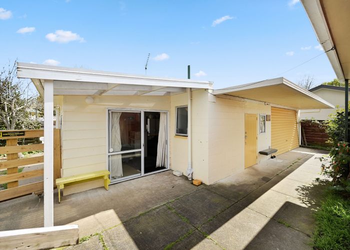  at 18 & 18a Dermont Street, Bader, Hamilton, Waikato