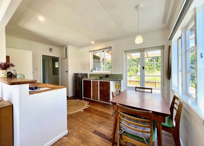  at 7 Upper Cross Street, Raglan, Waikato, Waikato