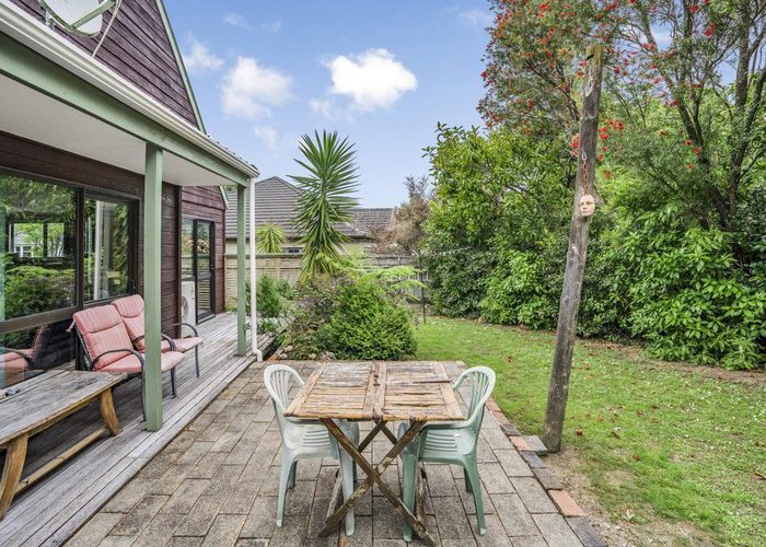  at 301 Main Road North, Brown Owl, Upper Hutt