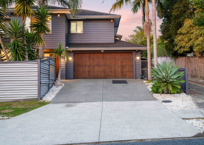  at 12 Cairngorm Place, Highland Park, Manukau City, Auckland