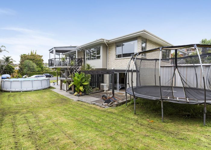  at 12 Tanglewood Place, Cockle Bay, Auckland