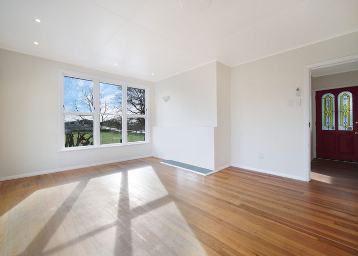  at 6 Greenslade Crescent, Northcote, North Shore City, Auckland