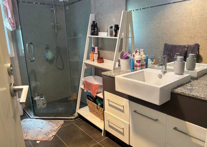  at 12 Morrow Avenue, Bucklands Beach, Manukau City, Auckland