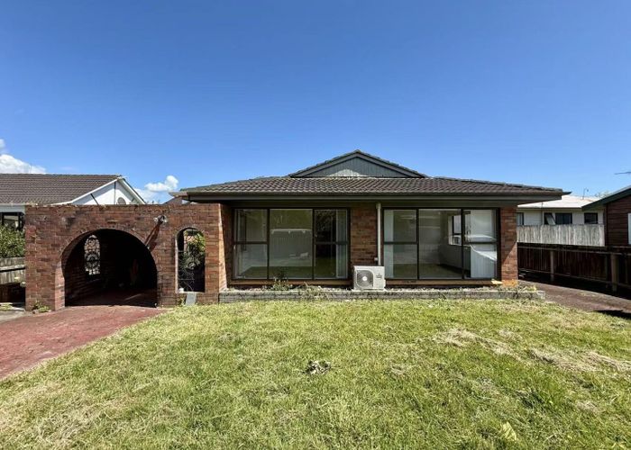  at 3 Palm Court Drive, Glen Eden, Auckland