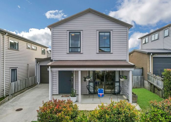  at 3 Kuparu Street, Weymouth, Auckland