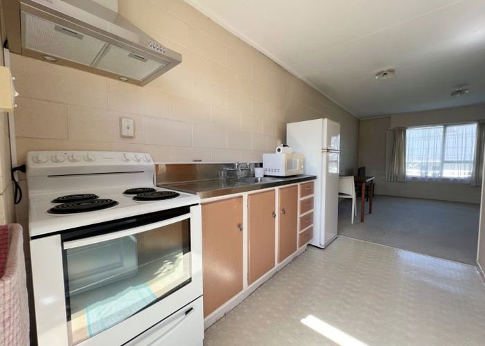  at 2/87 Clyde Street, Hamilton East, Hamilton, Waikato