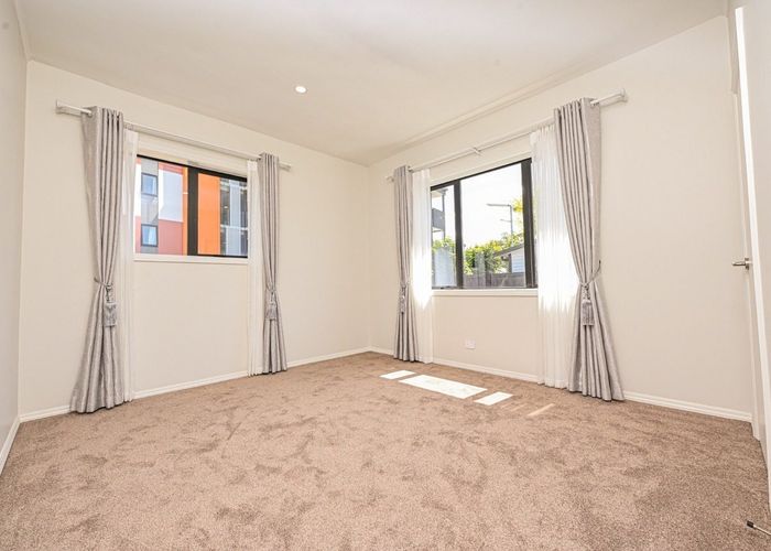  at 4 Cracroft Street, Otahuhu, Auckland City, Auckland